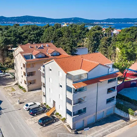 شقة Drazice