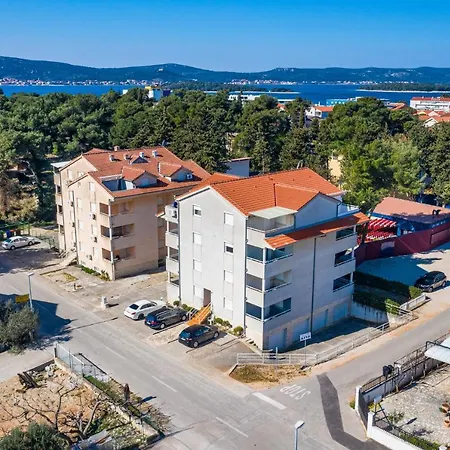 Drazice Apartament *